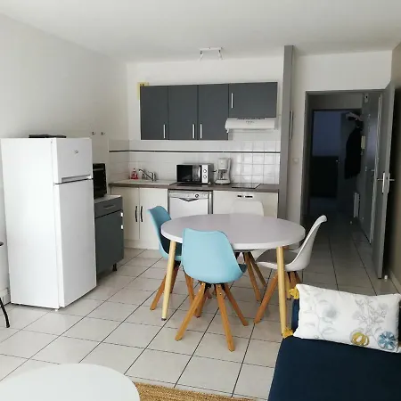 Apartment La Rochelle *